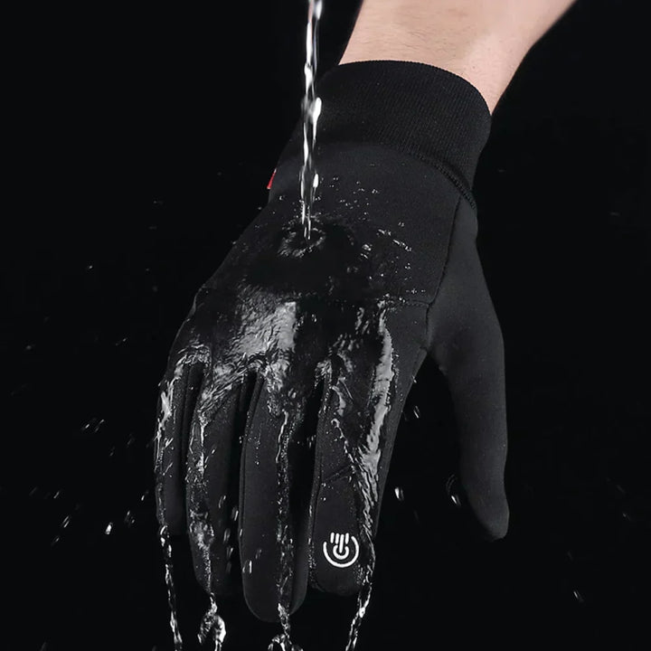 Warm men's winter gloves with responsive touchscreen capability, great for active outdoor use in cold conditions.