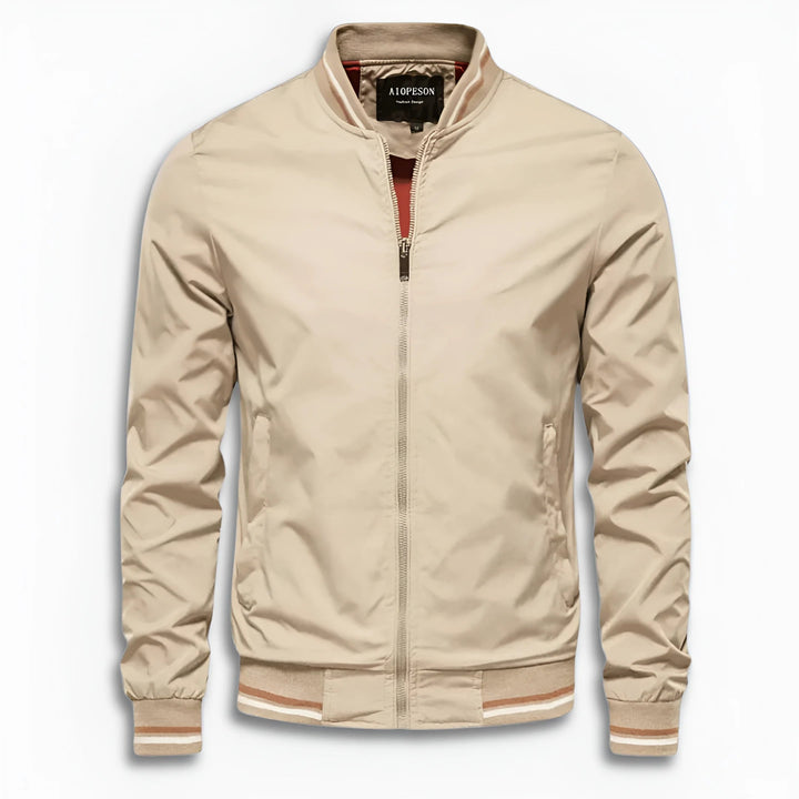 Stylish slim-fit men's water-repellent jacket for casual outings, featuring a comfortable stand-up collar and modern design.