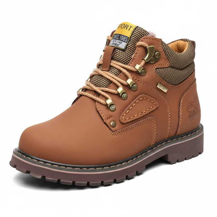 Waterproof retro sneakers for men, designed for cold winter weather. Comfortable, durable outdoor shoes.