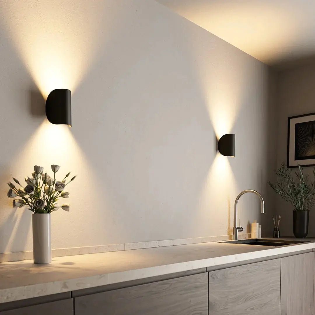 Modern BRIGHTFLOW LED wall light for living room, energy-efficient & sleek design. Perfect contemporary indoor lighting.