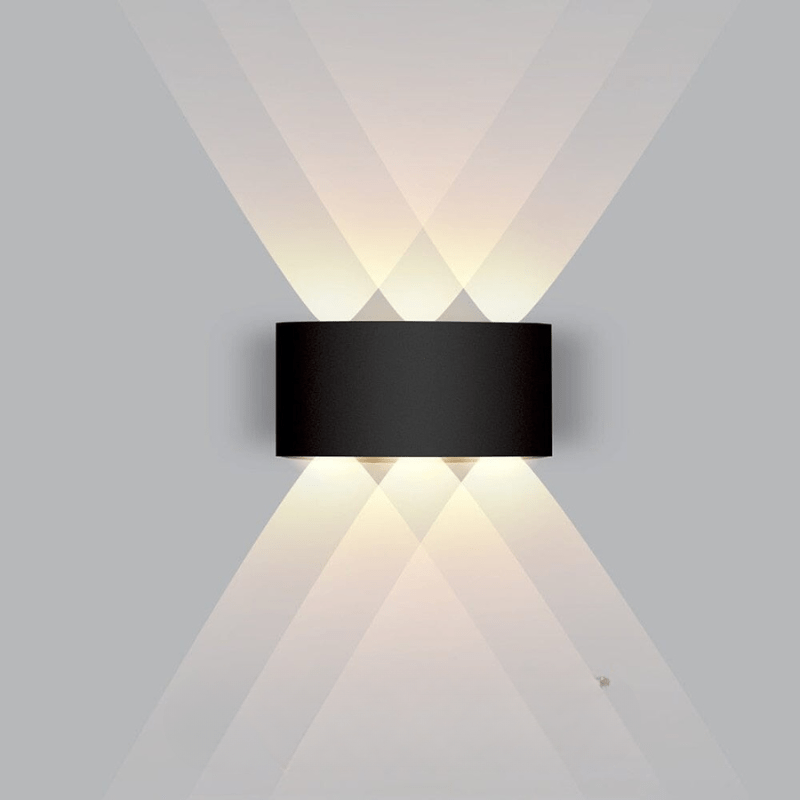 Rectangular modern LED outdoor wall light, sleek & weatherproof. Energy-efficient exterior lighting.