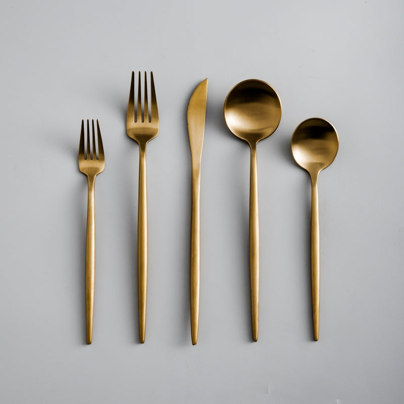 Modern minimalist cutlery set with a sleek finish, perfect for contemporary dining.