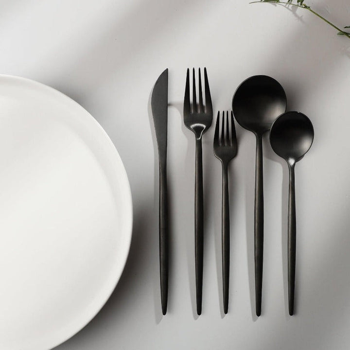 Modern kitchen essential: the PureSet minimalist cutlery set for elevated dining.
