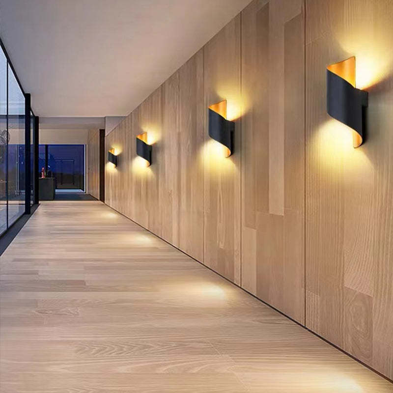 Decorative spiral LED wall lighting fixture, ideal for modern home & garden illumination.