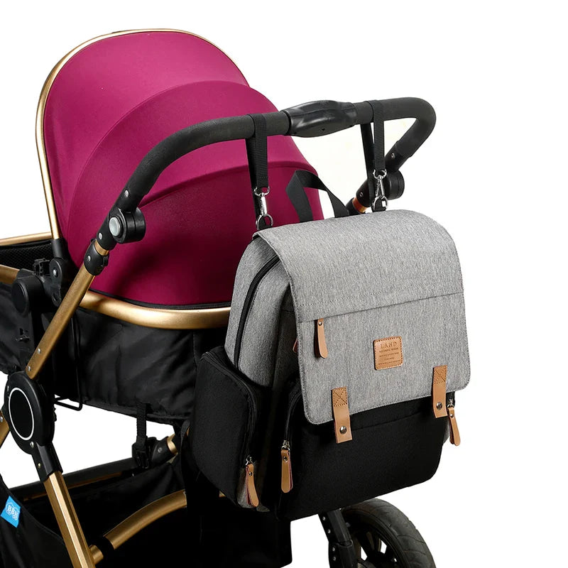 Mommy bag and changing mat set, perfect as a nursing bag for busy parents