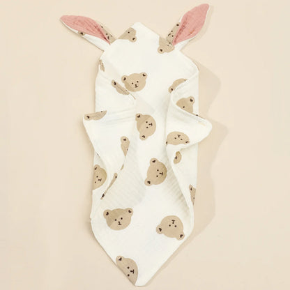 Infant's animal themed cotton comforter, a gentle and soft baby shower gift