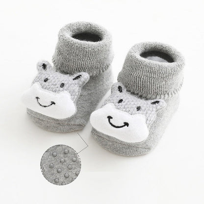 Unisex anti-slip newborn socks, made from premium soft cotton for maximum comfort and safety
