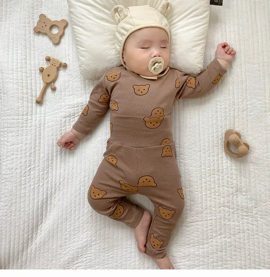Newborn baby cotton casual top and pant set, soft infant wear for boys and girls.
