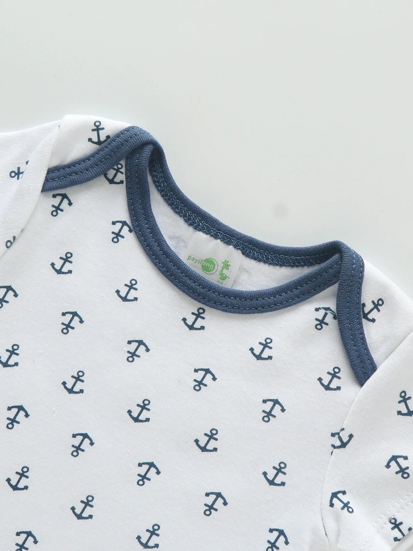 Newborn baby's first outfit: cotton graphic romper, breathable and comfy