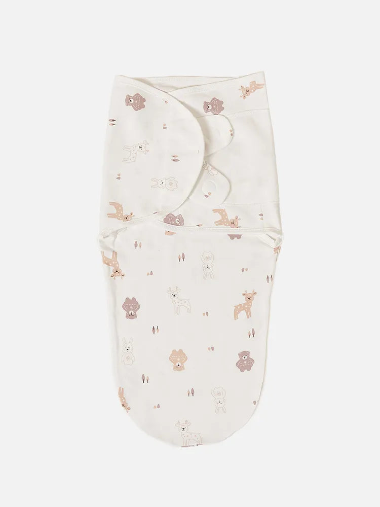 Breathable cotton newborn swaddle sleepsack, ensuring comfort for babies in all seasons.