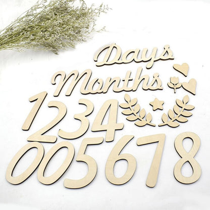 Baby shower gift set: wooden milestone cards for baby's first year, infant photography props.