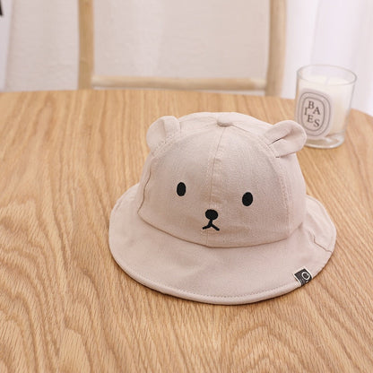 Sweet newborn summer hat, featuring a playful bear design and sun protection.