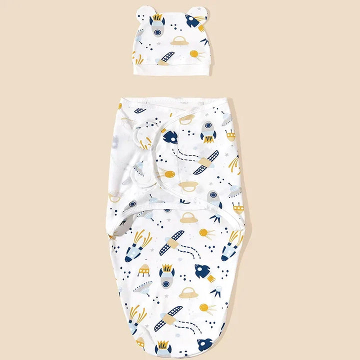 Plain cotton newborn swaddle wrap, adjustable design for cozy and secure sleep in 0-3 months