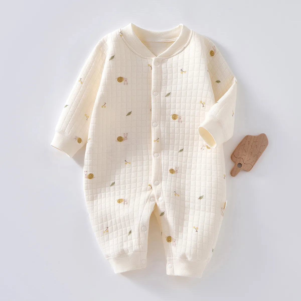 Cotton cartoon bear print newborn romper, cozy and breathable infant jumpsuit
