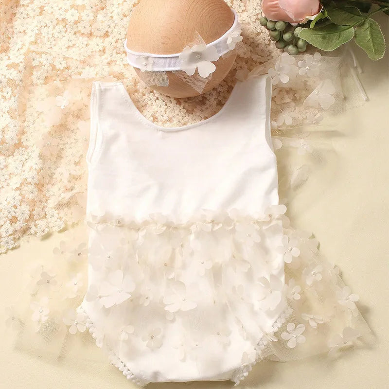 Cute baby photography set: romper with dainty floral print & stretchy headband
