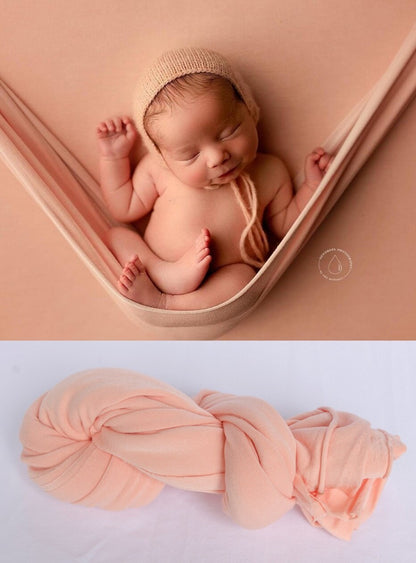Unisex baby swaddle blanket in a neutral color, a maternity essential for new parents.