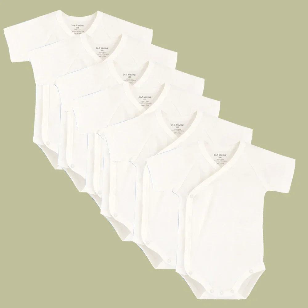 Newborn unisex organic cotton short-sleeve romper bodysuit, perfect for summer baby clothes