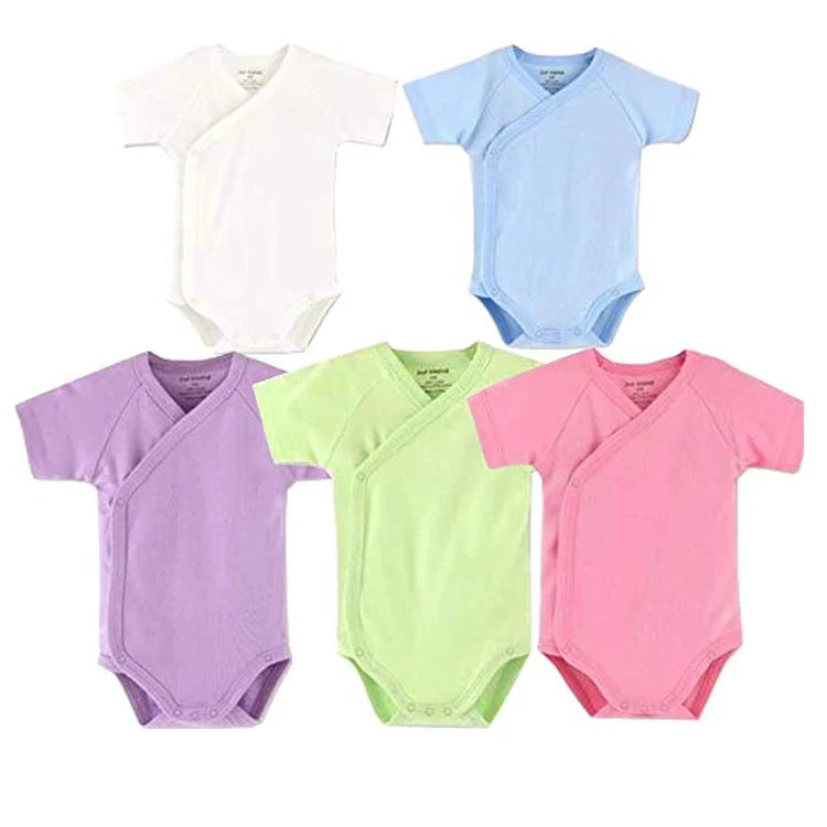 Comfortable organic cotton short-sleeve romper, unisex newborn bodysuit for summer days