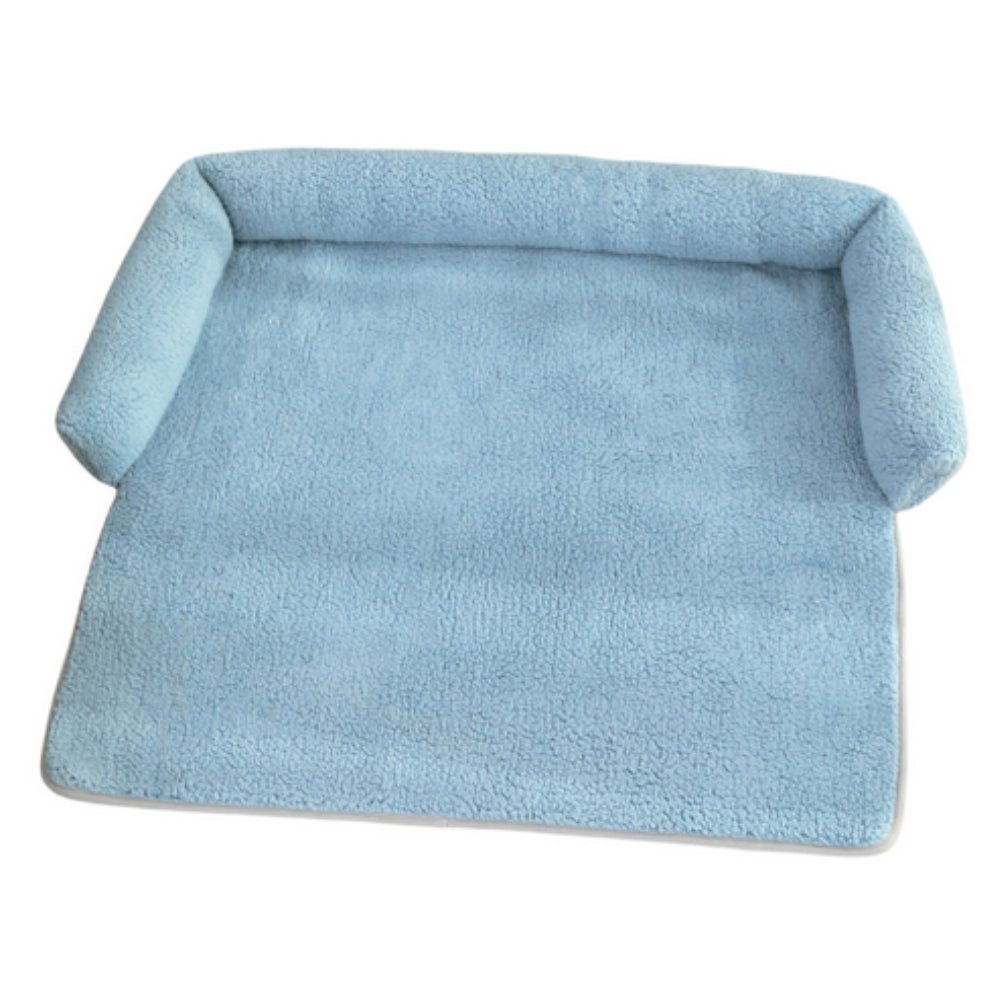 Non-slip dog blanket with integrated neck pillow for small to medium dogs & cats, offering ultimate pet comfort.