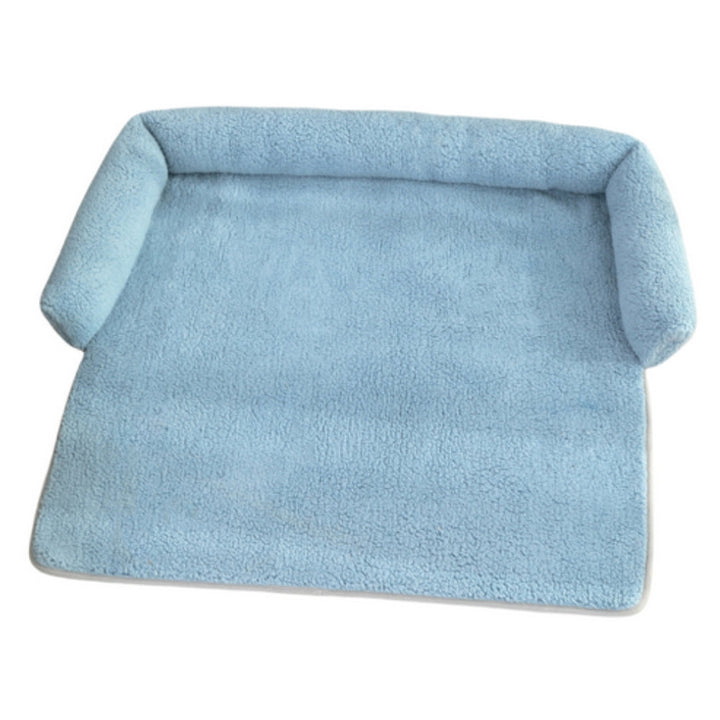 Non-slip dog blanket with integrated neck pillow for small to medium dogs & cats, offering ultimate pet comfort.