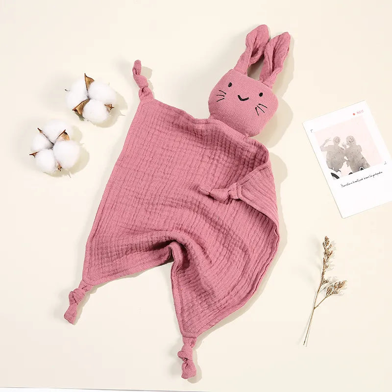 Stylish organic cotton infant comfort blanket with a friendly grey cat doll accent