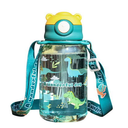 Purple portable toddler straw bottle, spill-proof design for children's drinkware and travel