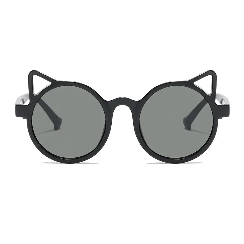 Kids cat-eye sunglasses in blue, designed for comfortable eye protection.