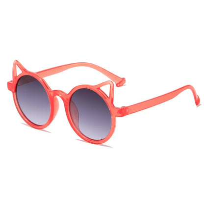 Children's cat-eye sunglasses in yellow, perfect for sunny outdoor play.