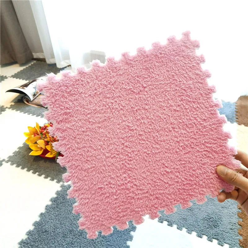 Durable EVA foam plush playmat, offering a safe, cushioned surface for baby's exploration.