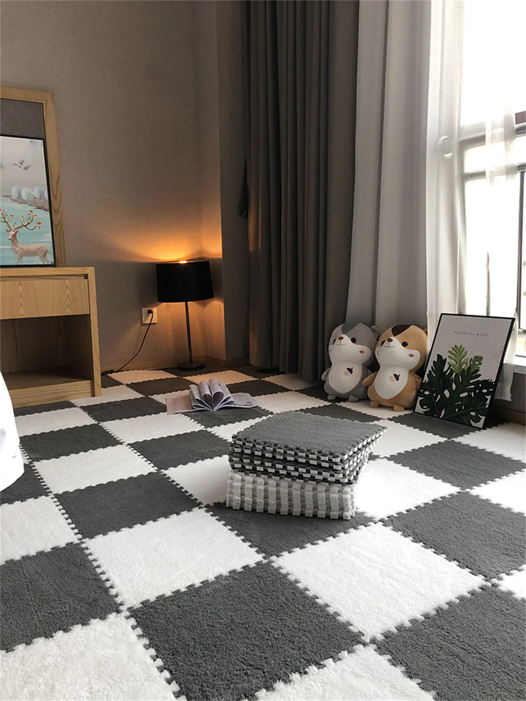Non-toxic plush foam tiles, creating a secure & comfortable baby play zone.