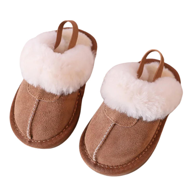 Warm baby shoes: blue plush non-slip toddler slippers, ideal for indoor cold weather comfort.