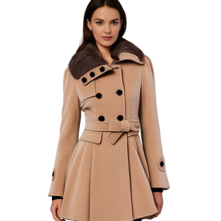 Chic women's long coat, plush and warm, with a tailored design and an elegant faux fur collar for winter.