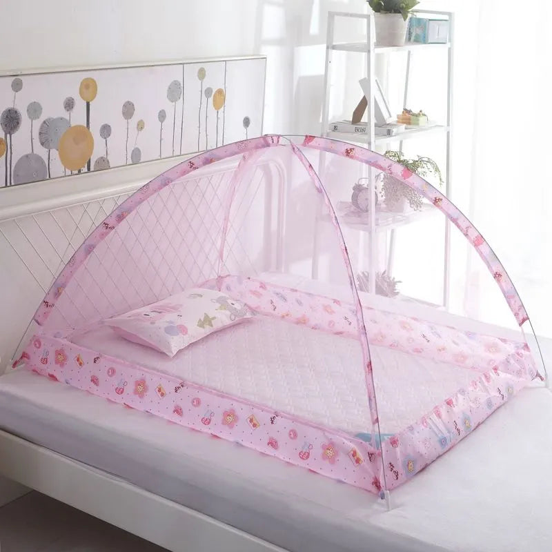 Foldable mosquito net dome for baby, a practical baby safety solution for undisturbed sleep anywhere.