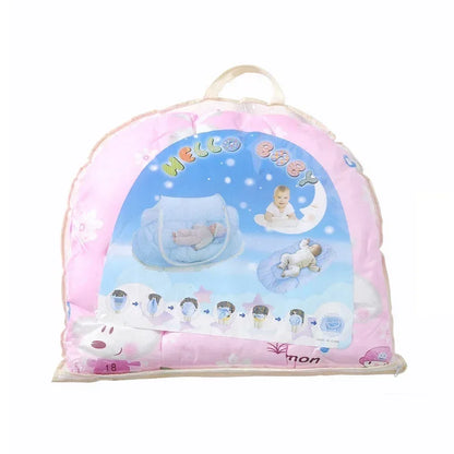 Portable baby bed with integrated mosquito net, ideal for travel and ensuring baby safety from insects.