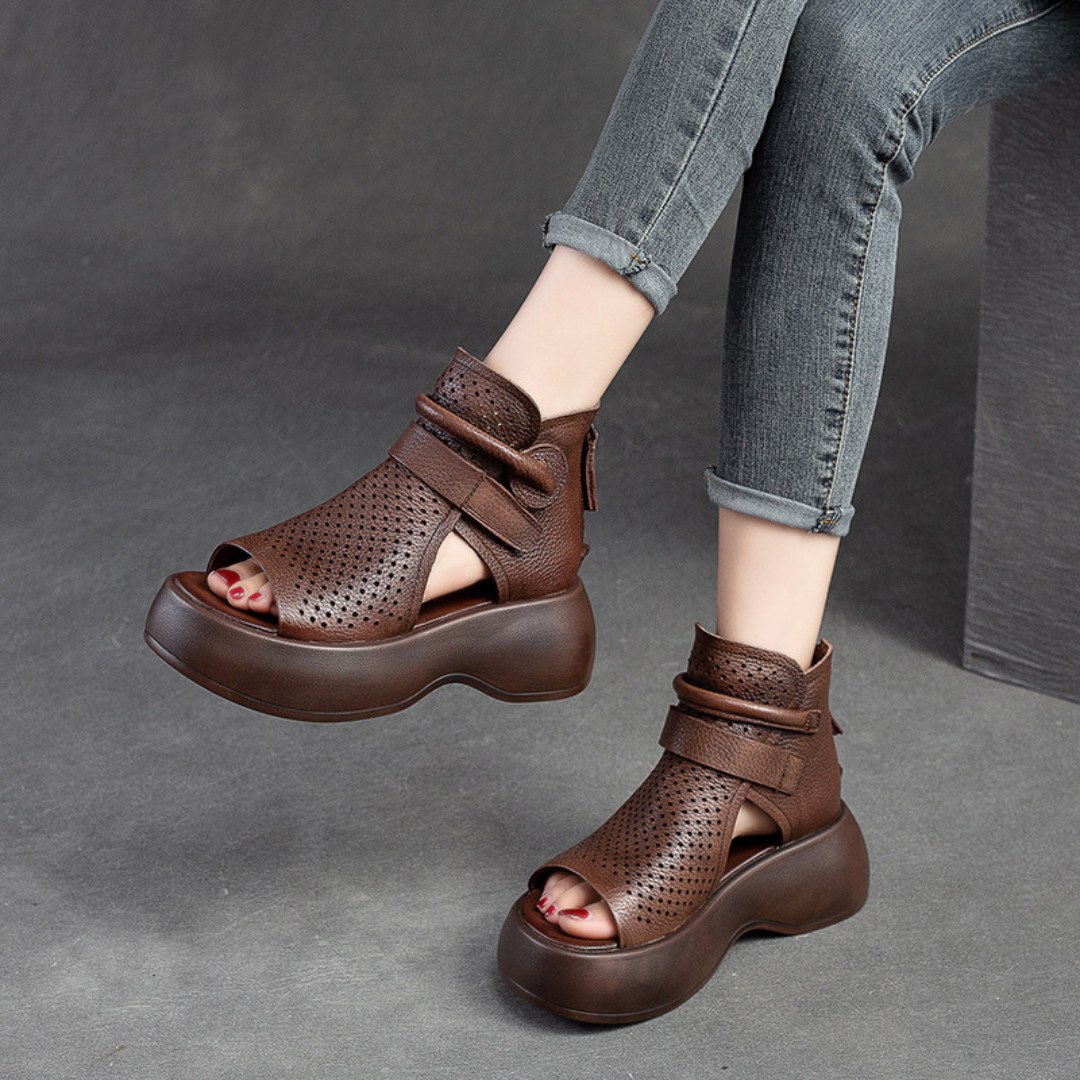 Presley women's orthopedic sandals offering all-day comfort and essential support for walking and daily activities.