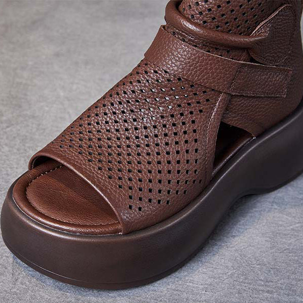 Stylish Presley women's orthopedic sandals for casual summer wear, ensuring comfort and supportive foot health.