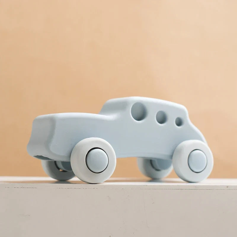 Silicone ambulance teether, a safe and engaging vehicle toy for toddlers