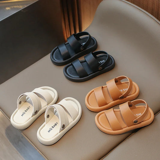 Red slip-on sport sandals for active children, boys or girls, with adjustable straps, for summer outdoor play.