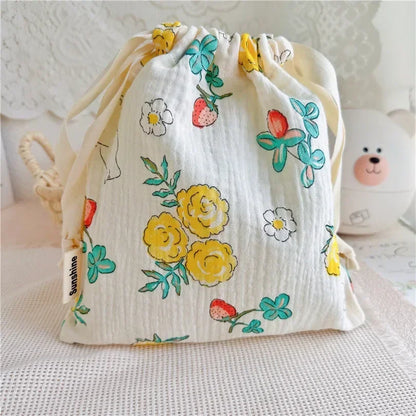 Natural cotton mommy bag, a versatile and soft storage solution for baby items.