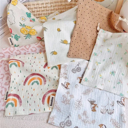 Eco-friendly natural cotton mommy bag with drawstring, perfect for organizing baby items.
