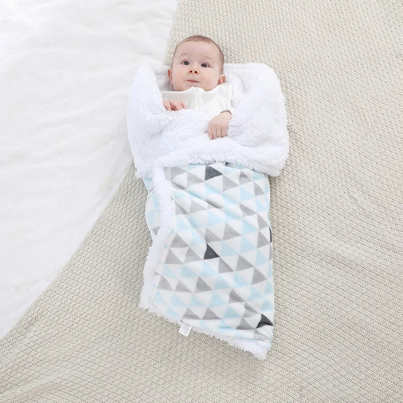 Plush warm baby blanket, great for infants, toddlers, & strollers.