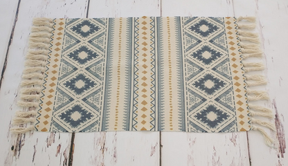 Natural fiber infant photo rug, enhancing professional baby photography with its soft texture.
