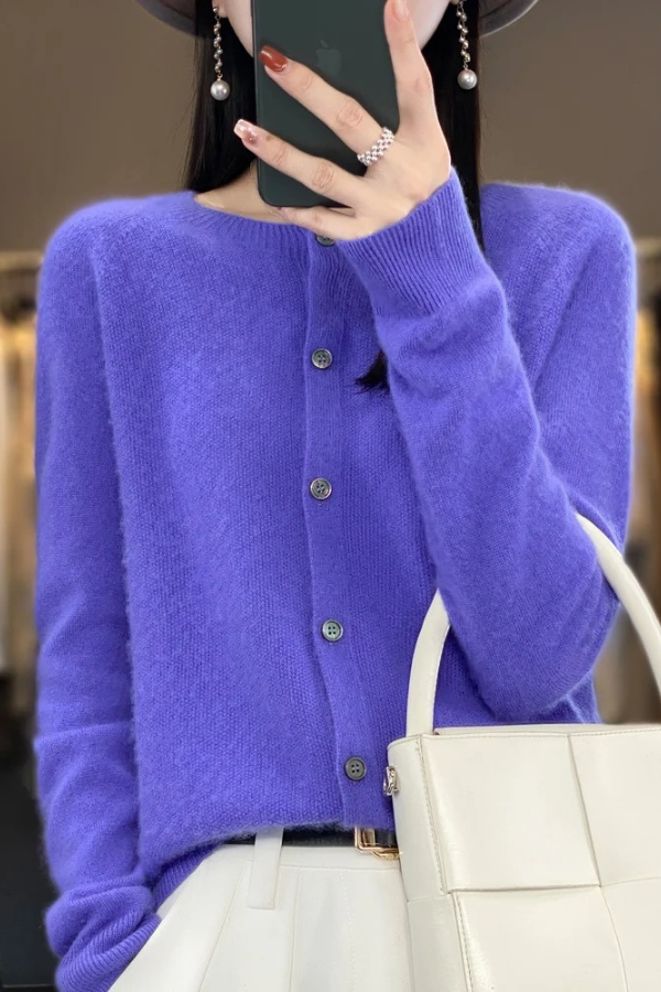 Plush soft knit long women's cardigan, perfect for cozy layering and chic casual wear.