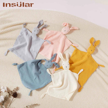 Unisex breathable muslin comfort towels, ideal for infants, with a gentle texture for delicate skin.