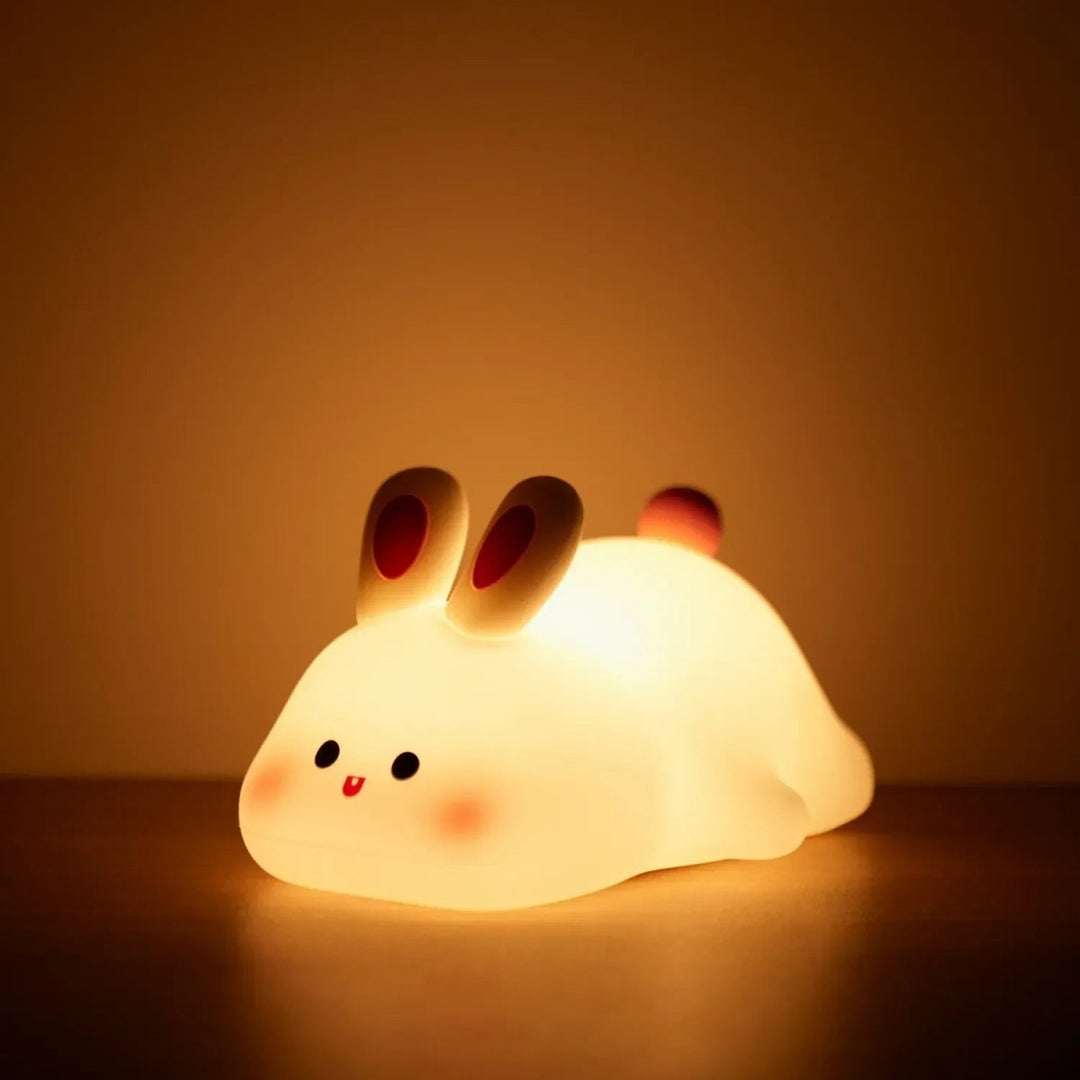 Gentle silicone night light, a soft glow sleep aid for kids & babies. Rechargeable & safe.