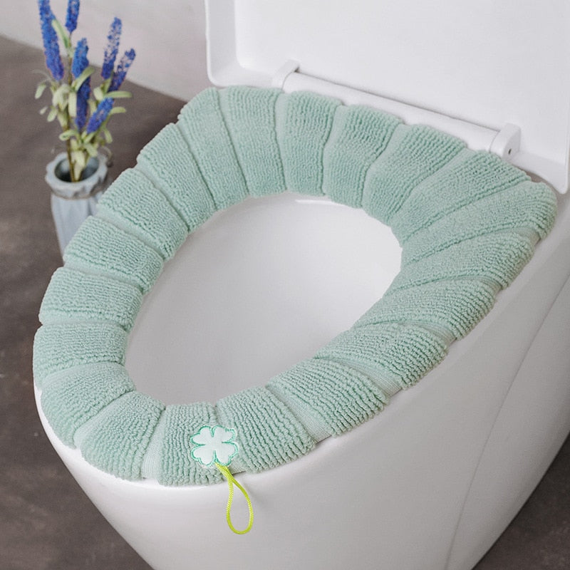 Universal toilet seat pad, soft and cozy, with zipper for snug and easy removal