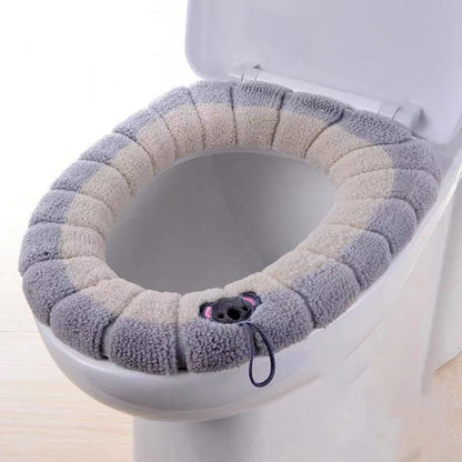 Potty training essential: soft toilet seat cover with a durable zipper and handle