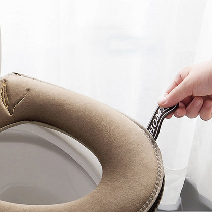 Soft fabric toilet seat protector, universal size, with zipper closure and handle
