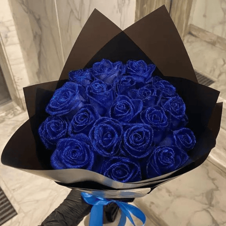 Sparkling eternal glitter rose, perfect unfading flower for romantic gifts, home decor, or special occasions.