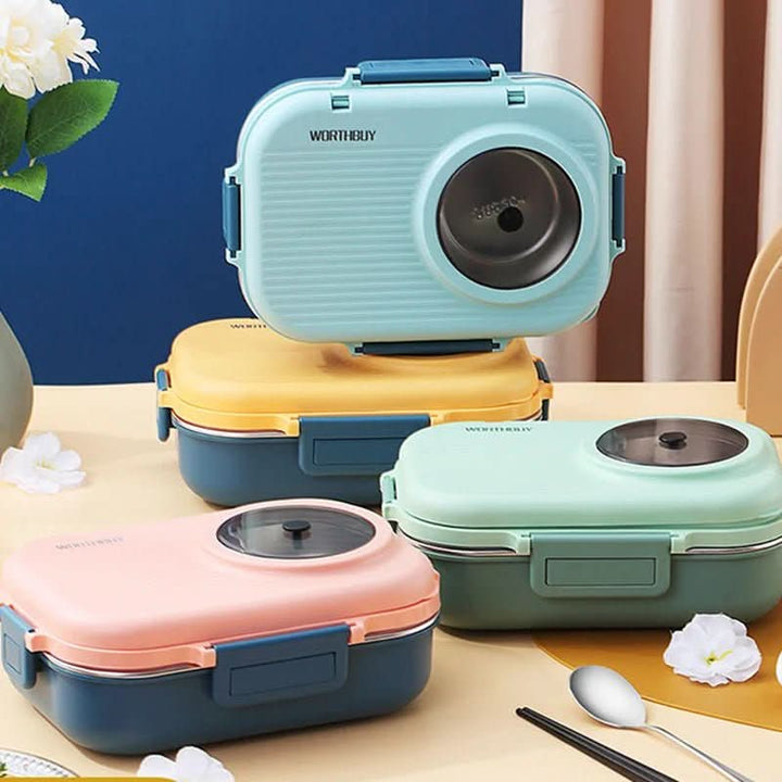 Heavy-duty stainless steel lunchbox, perfect for work. 3-compartment system & leak-proof lid.